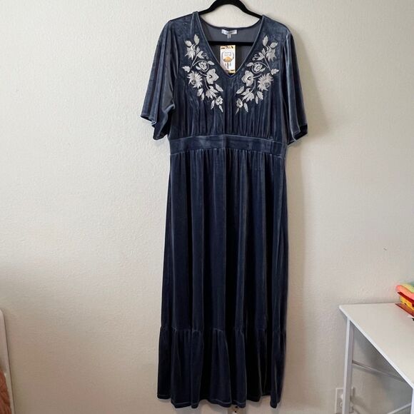 Polagram Dresses & Skirts - Polagram Blue Velvet Embroidered Maxi Dress 1X Fairy Boho Whimsy